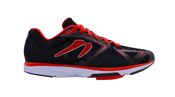 Newton DISTANCE 8 BLACK/RED