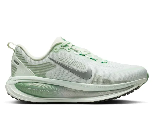 Nike Women's Vomero 18 Barely Green/Steam/Light Silver/Metallic Silver