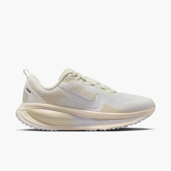 Nike Women's Vomero 18 Summit White/Chalk/Sea Glass/White